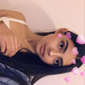 Meet your Posher, Cassandra